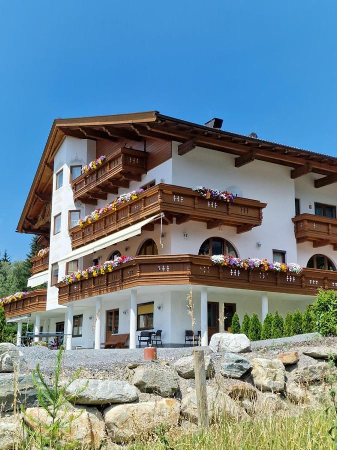 Hotel Romantica Jerzens Exterior foto
