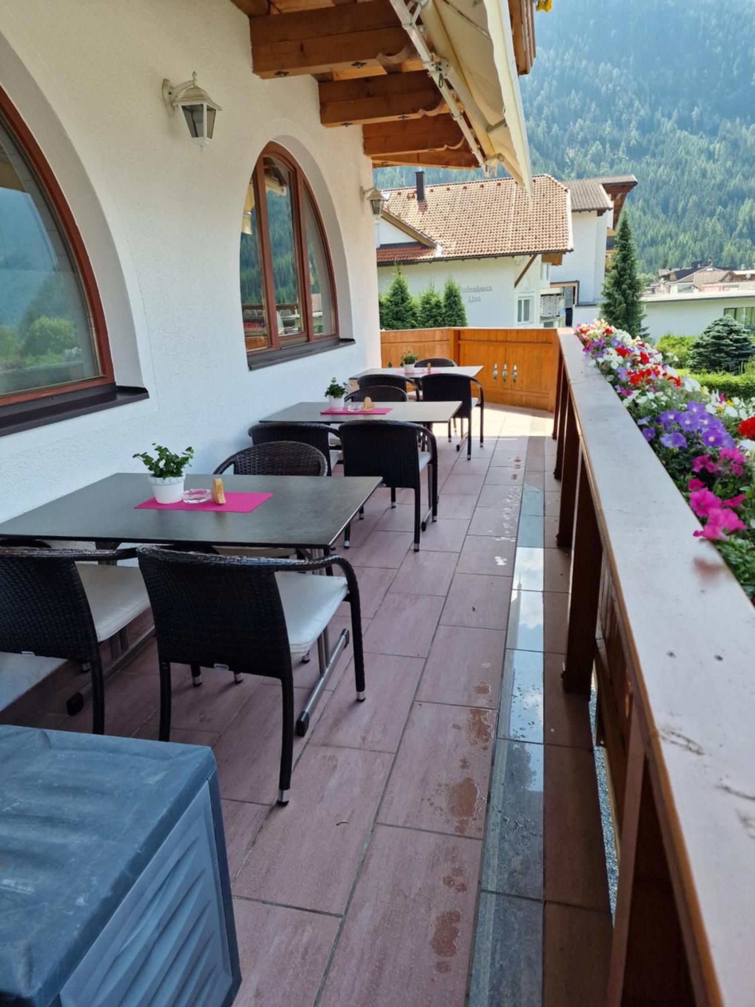 Hotel Romantica Jerzens Exterior foto