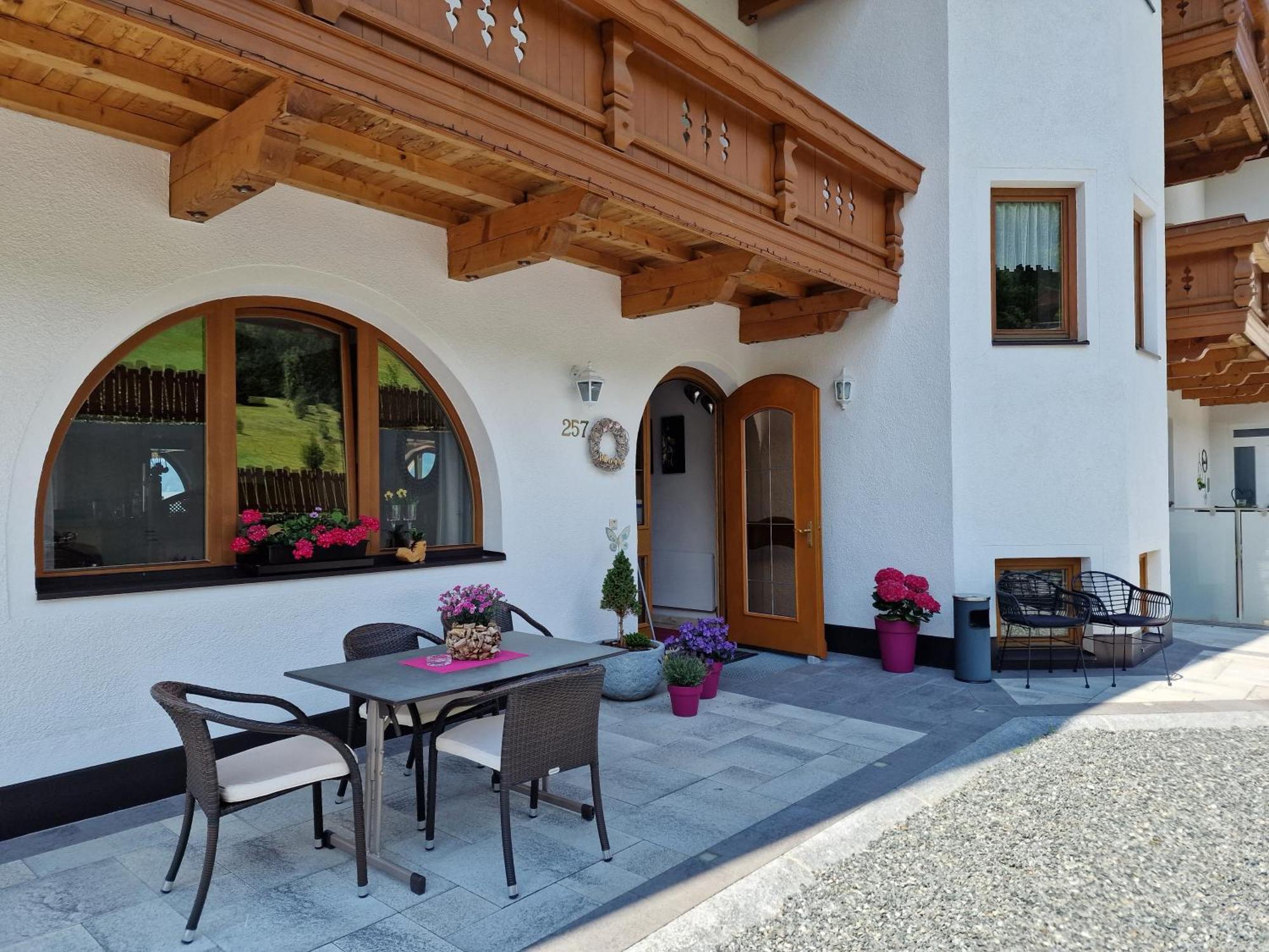 Hotel Romantica Jerzens Exterior foto
